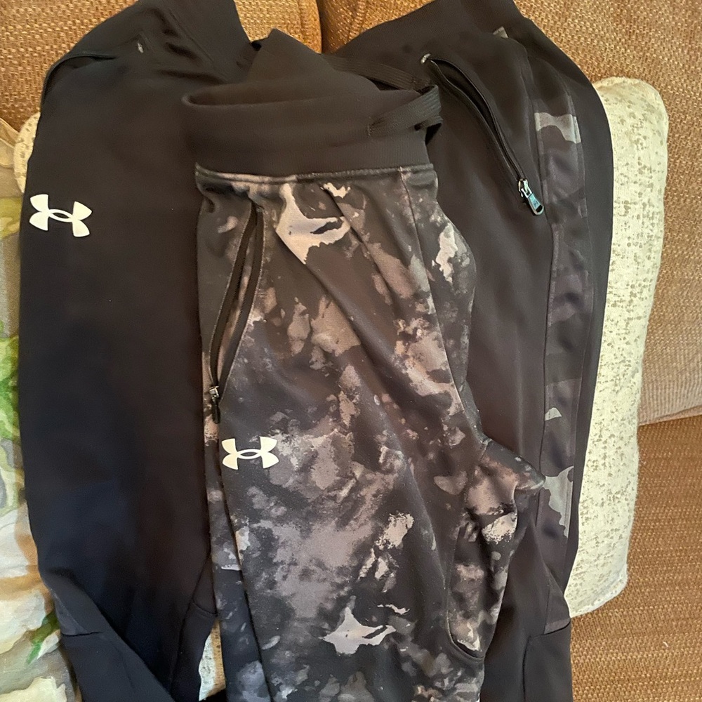 Set of two (2) Youth Medium (YM) Under Armour Athletic Pants.  GUC.